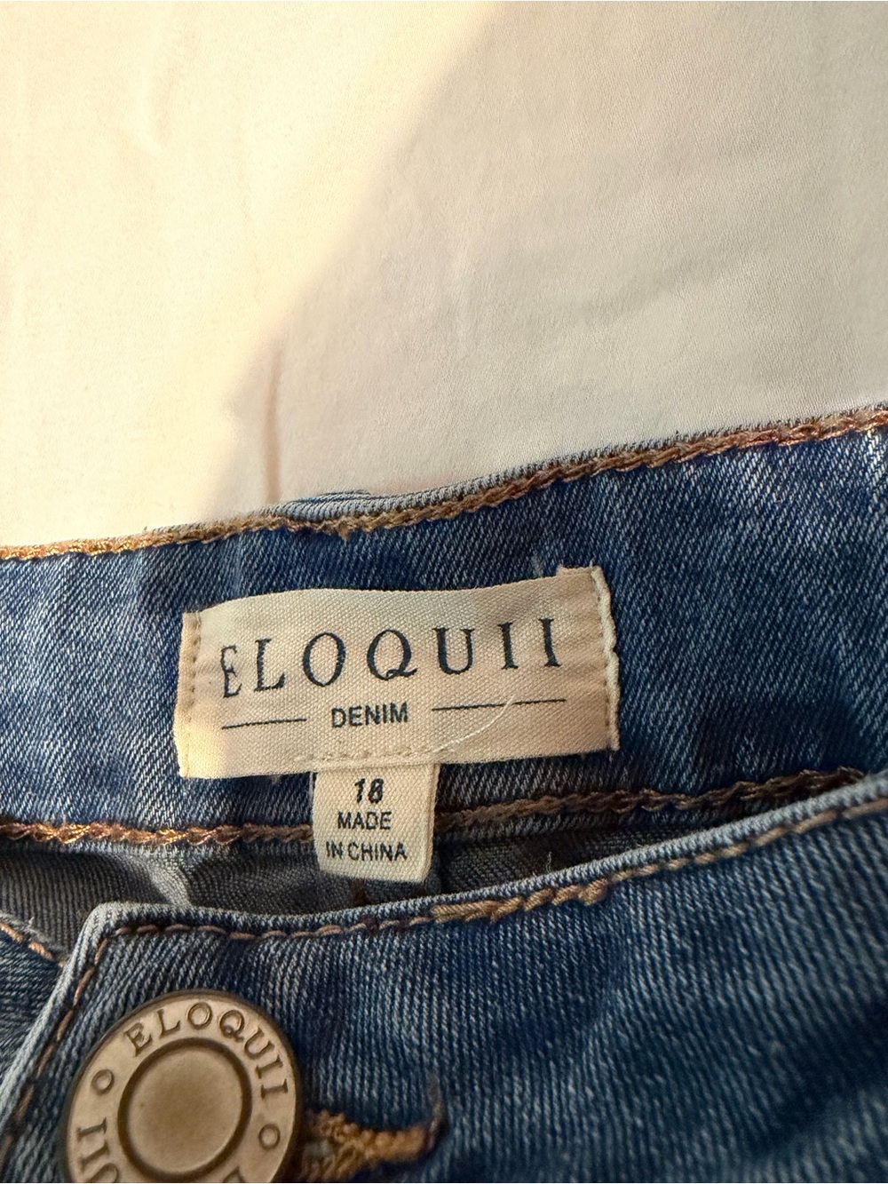 NWOT ELOQUII Denim Bell Bottom Jeans Size 18 Wide Leg Retro Flare ⭐ - Picture 6 of 12